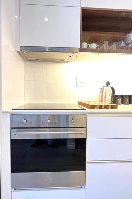 Skyline Views Stylish Studio With Pool, Parking No Load Shedding Cidade Do Cabo Exterior foto